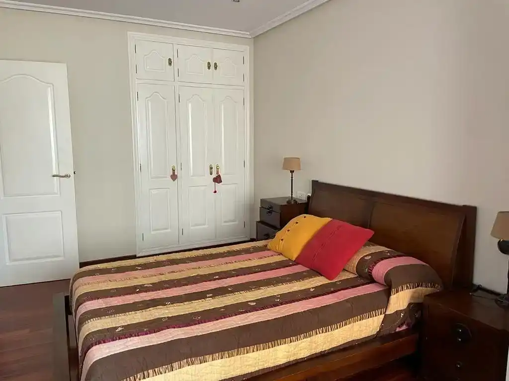 Piso de 85 m² en Ourense