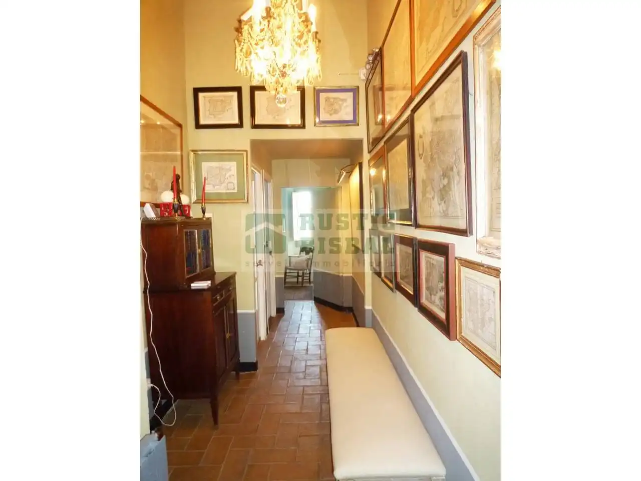 Casa de 257 m² a Navata