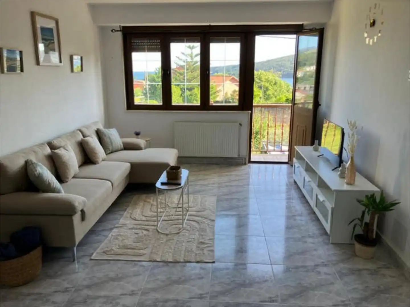 Piso de 100 m² en Cee