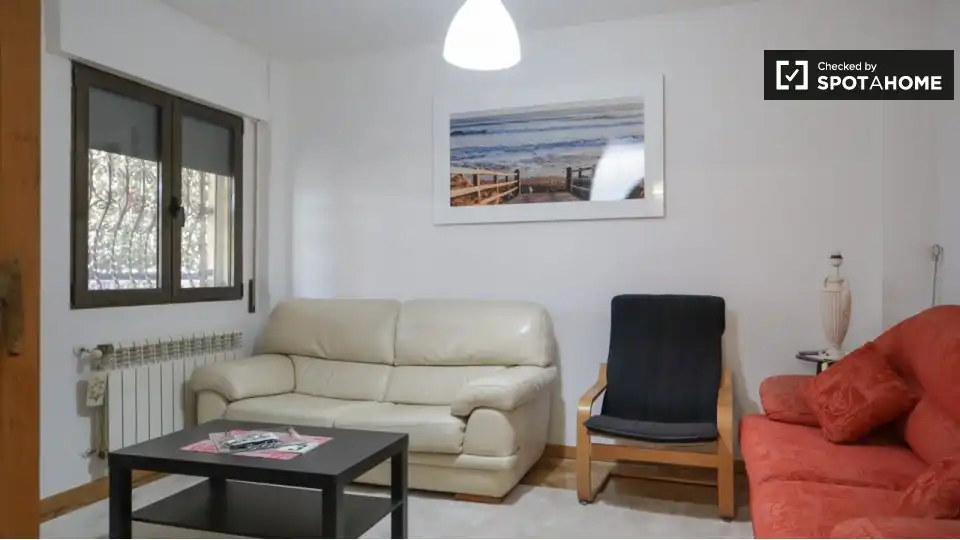 Habitación 240 m², Madrid