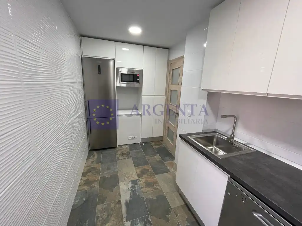 Piso de 90 m² en Cáceres
