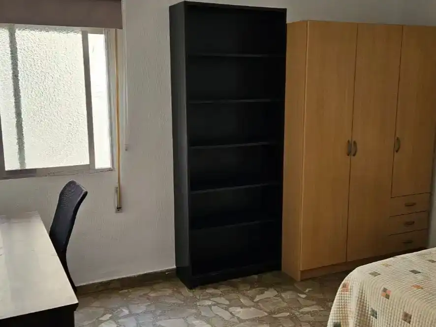 Habitación 70 m², Almería