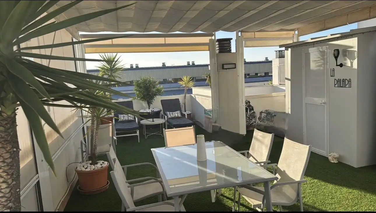 Piso de 321 m² en Bormujos