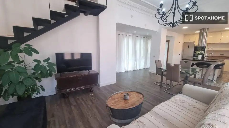 Habitación 92 m², Granada