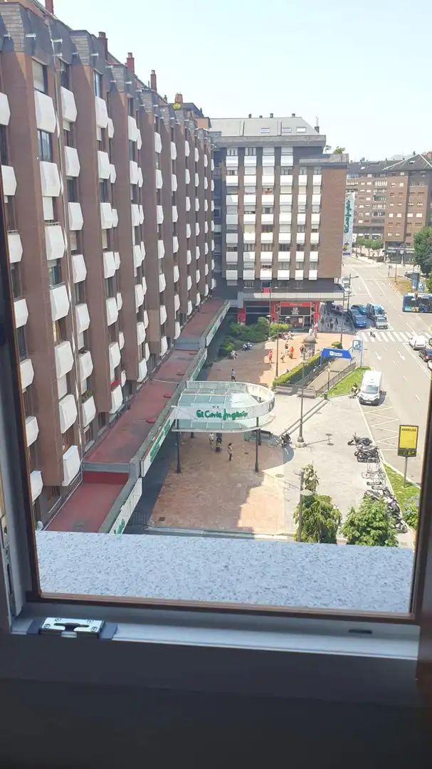 Piso de 50 m² en Oviedo