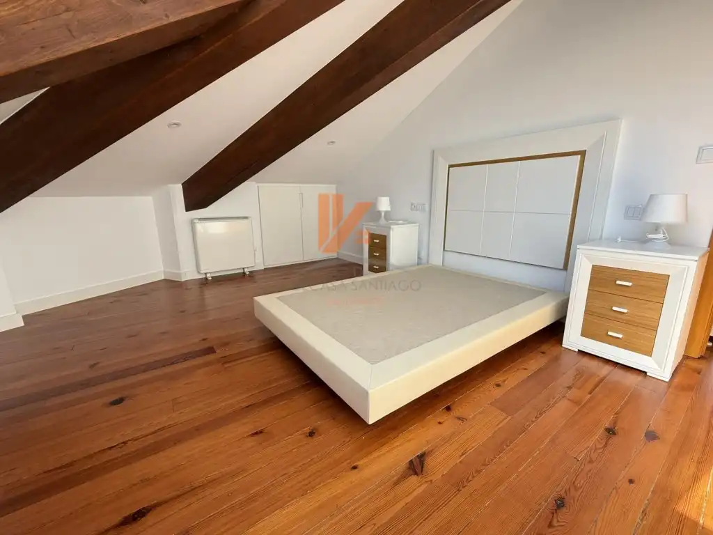 Piso de 127 m² en Santiago de Compostela