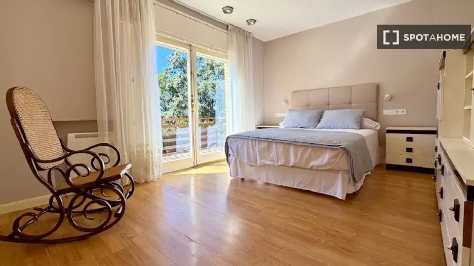 Pis de 680 m² a Valdemorillo