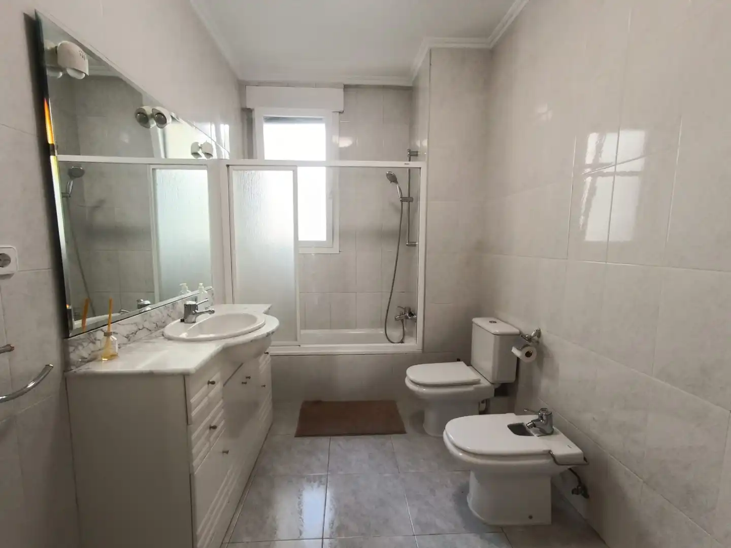 Habitación 100 m², Pamplona