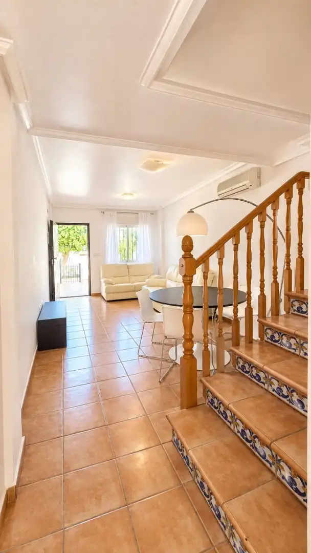 Casa de 90 m² a Oriola