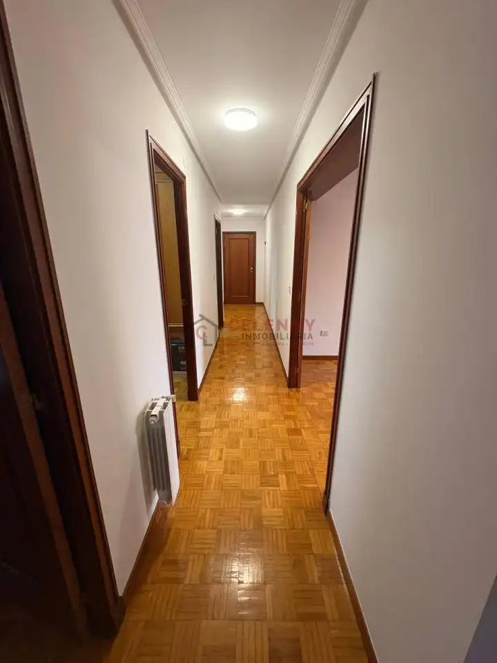 Piso de 90 m² en Ourense