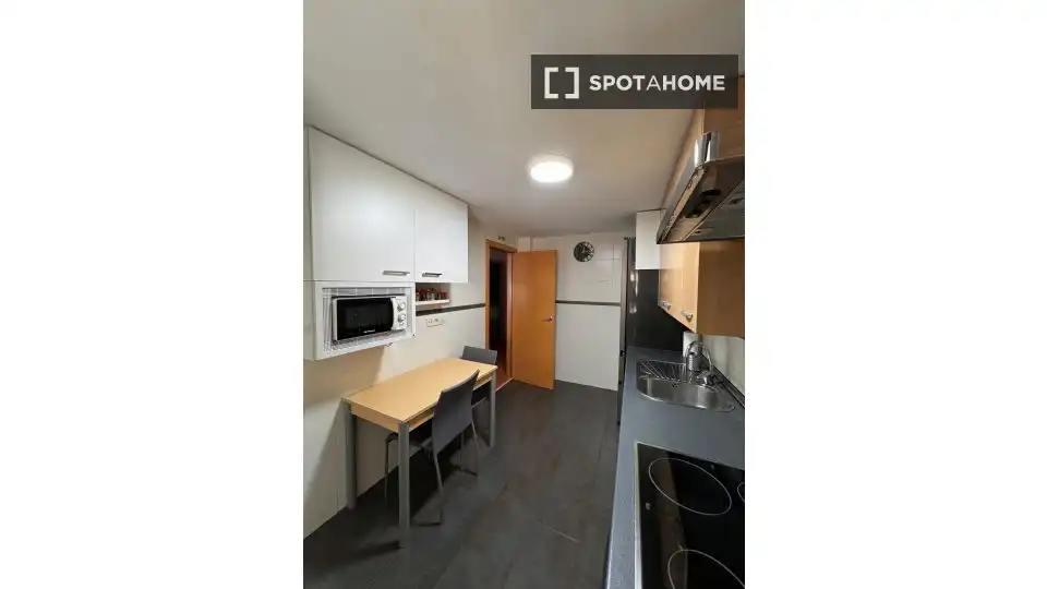 Habitación 109 m², Granada