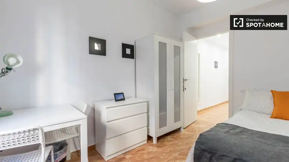 Habitación 100 m², Valencia