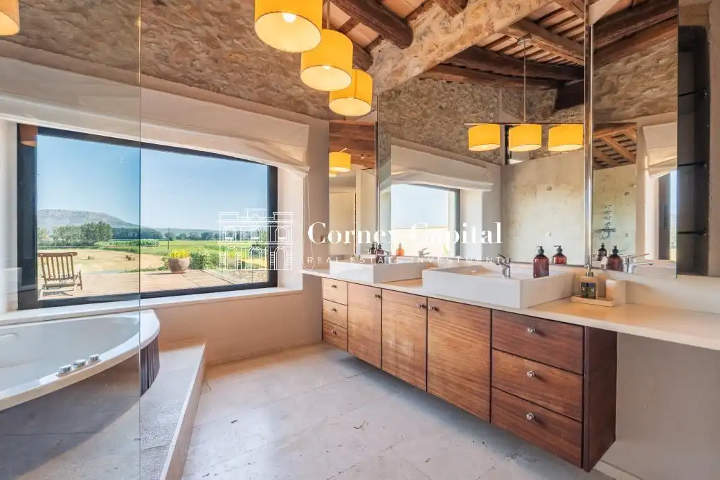 Casa de 855 m² en Pals