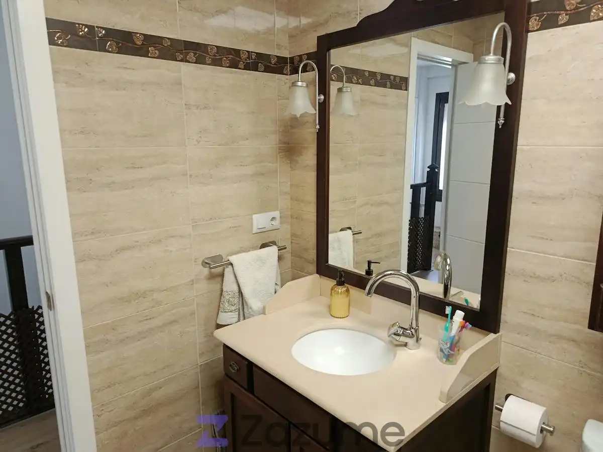 Casa de 180 m² en Alcalá de Guadaíra