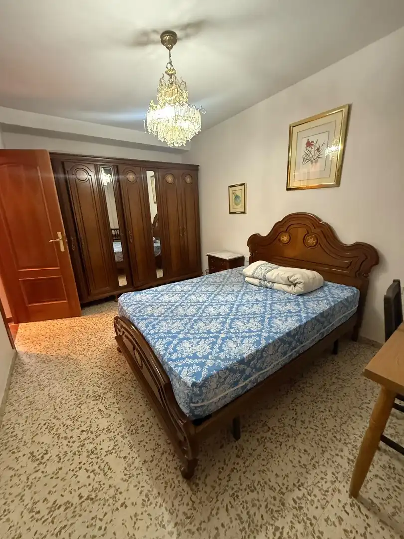 Piso de 85 m² en Granada