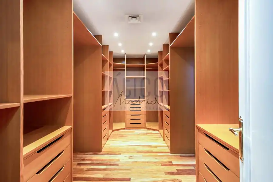 Квартира 180 м² в Мадриде