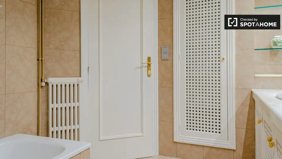 Habitación 250 m², Valencia