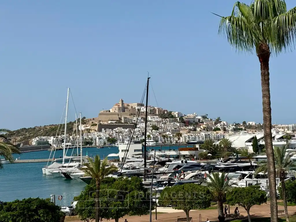 Piso de 219 m² en Ibiza