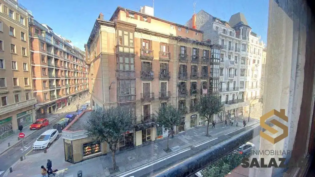 Piso de 190 m² en Bilbao