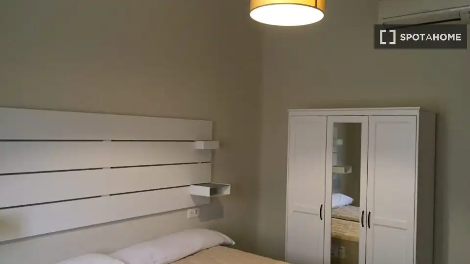 Habitación 219 m², Granada