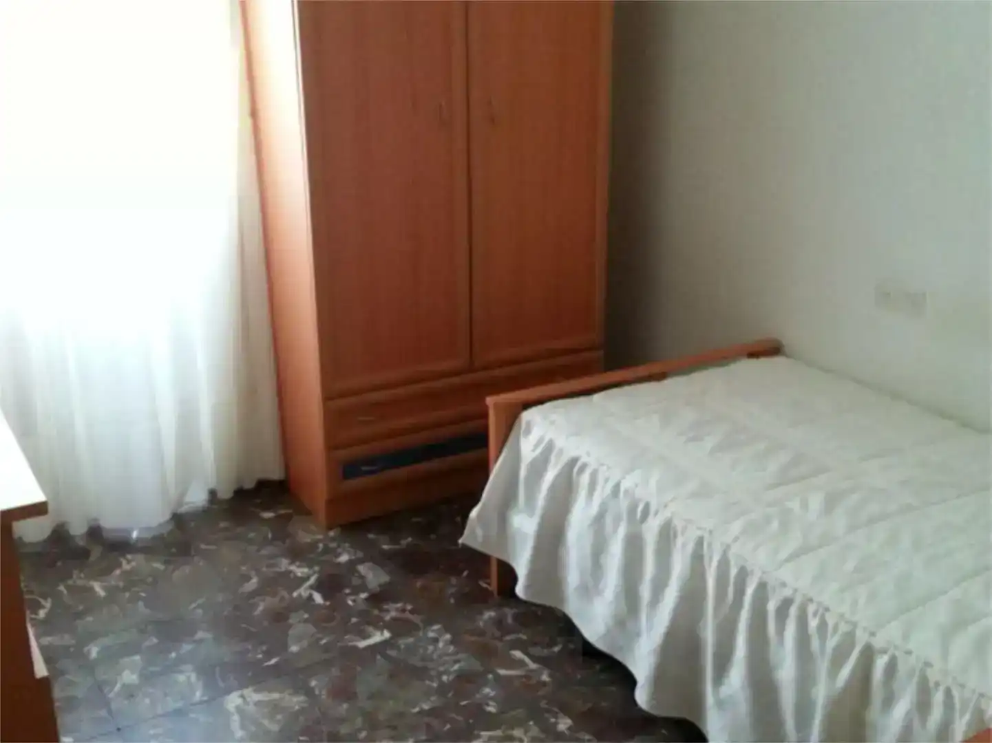 Piso de 100 m² en Linares