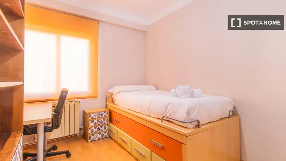 Habitación 94 m², Zaragoza