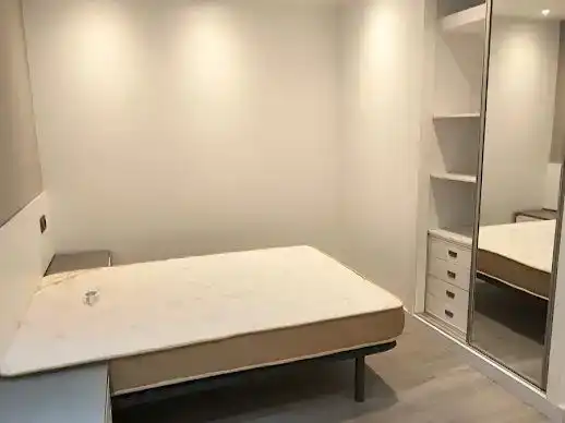Piso de 80 m² en Santiago de Compostela