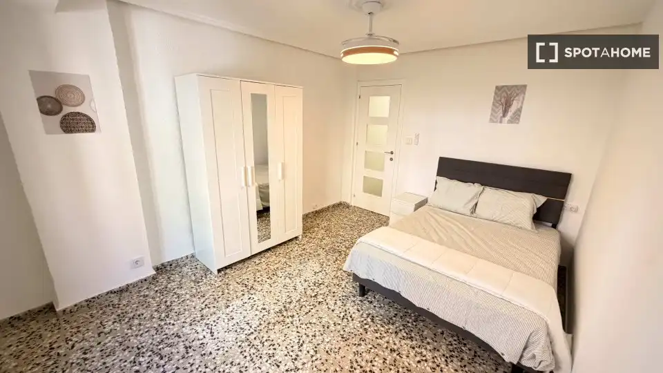 Habitación 100 m², Valencia