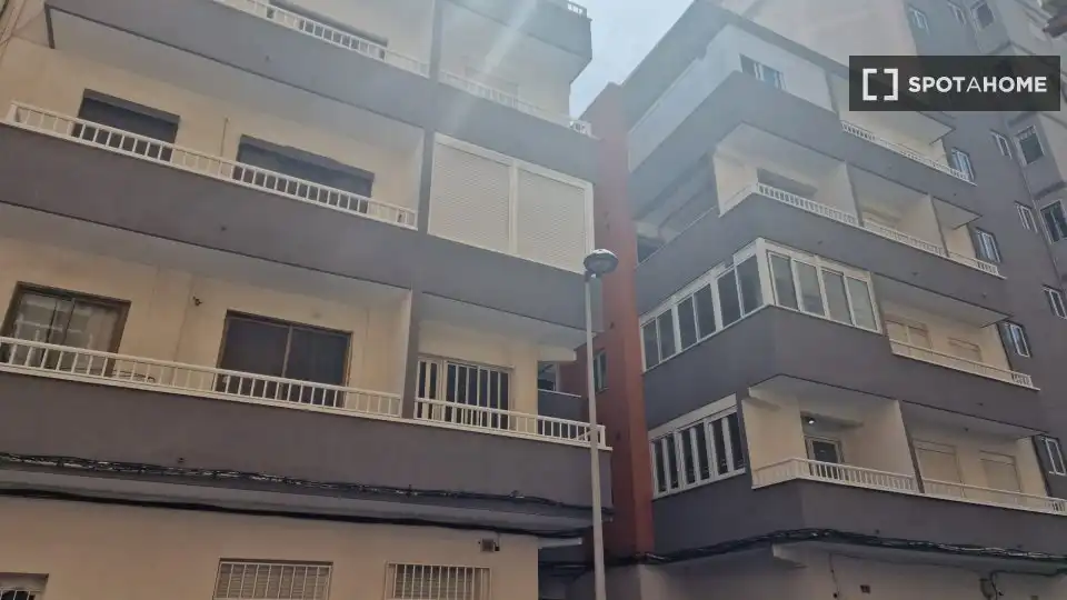 Habitación 98 m², Almería