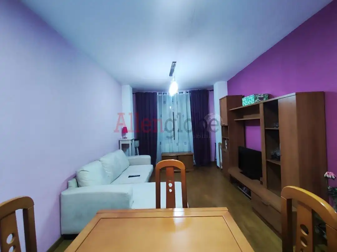 Flat 63 m² in Oviedo