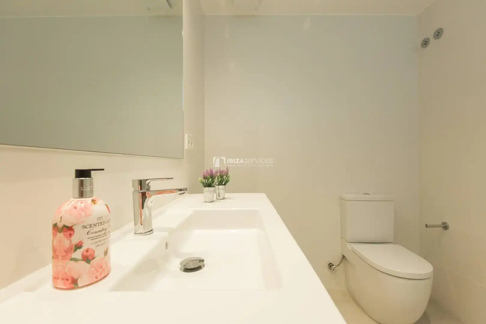 Piso de 90 m² en Ibiza
