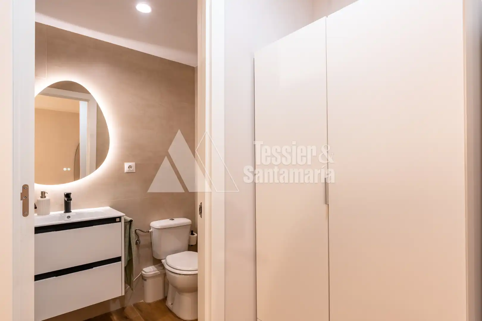 Piso de 77 m² en Gijón
