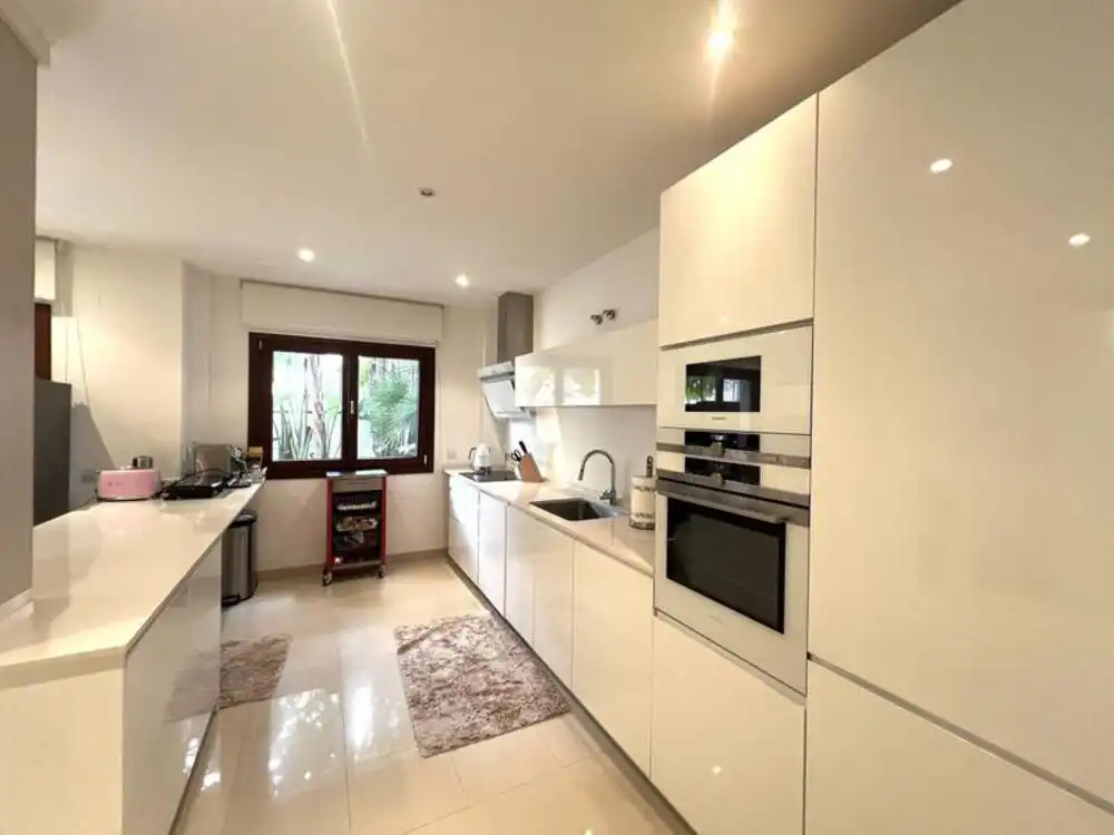 Piso de 230 m² en Marbella