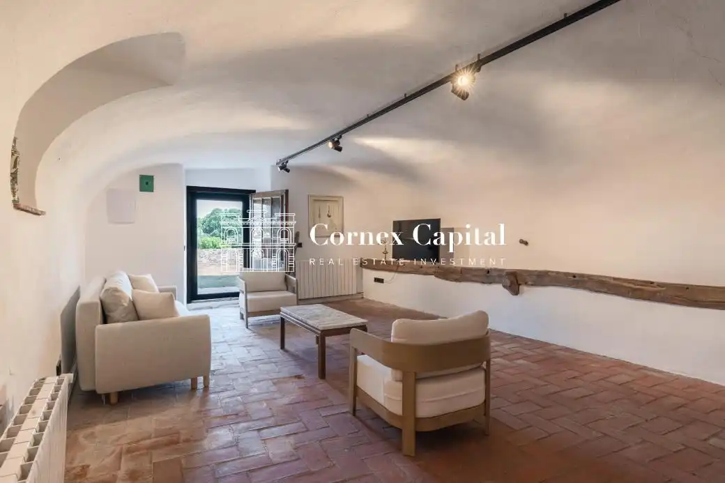 Casa de 1000 m² en Rupià