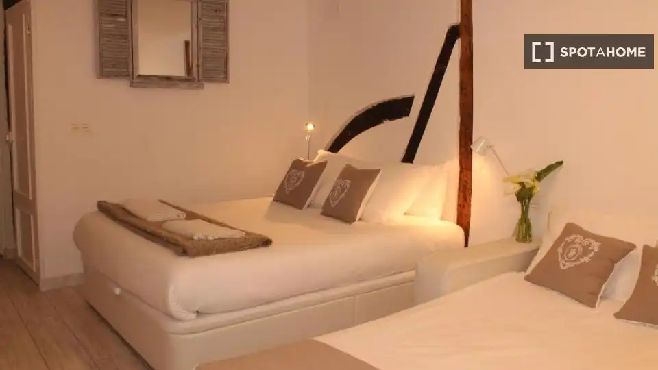 Habitación en alquiler, Mundaca