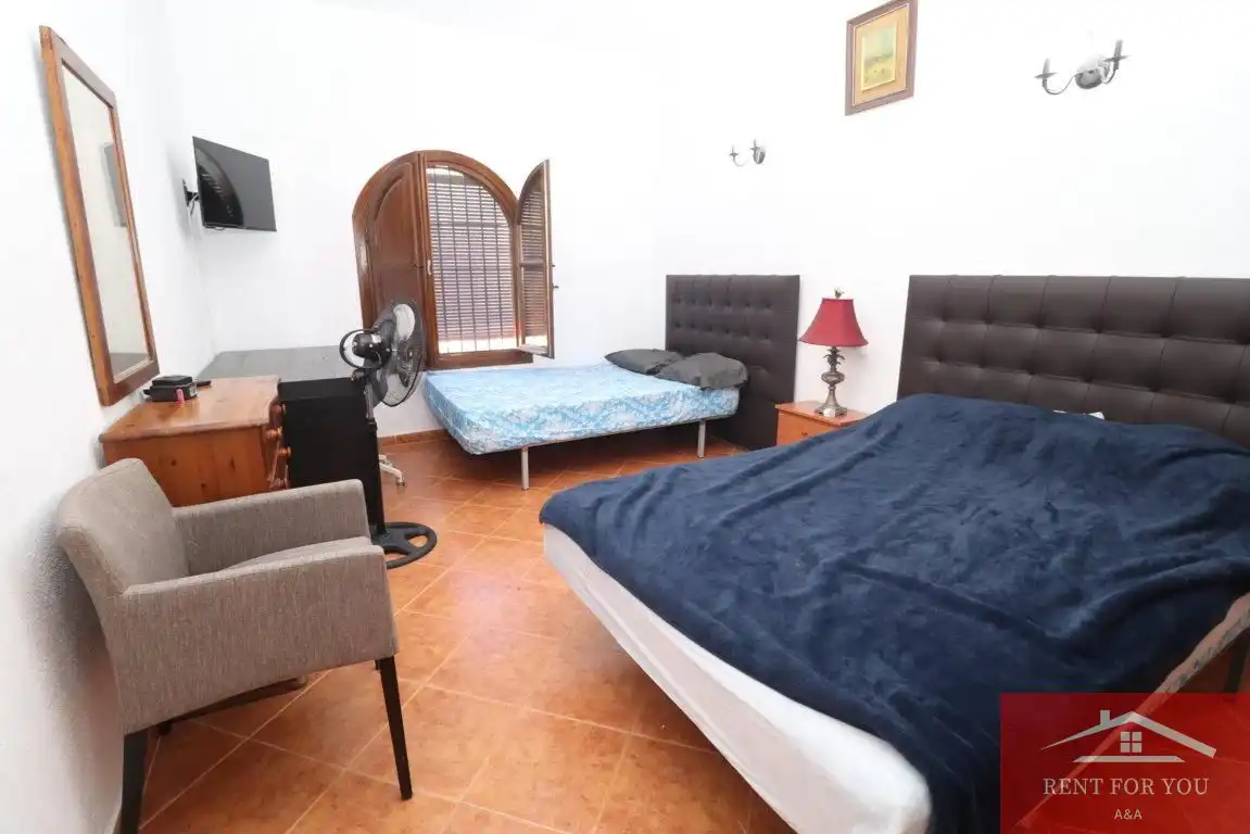 Casa de 110 m² en Alozaina