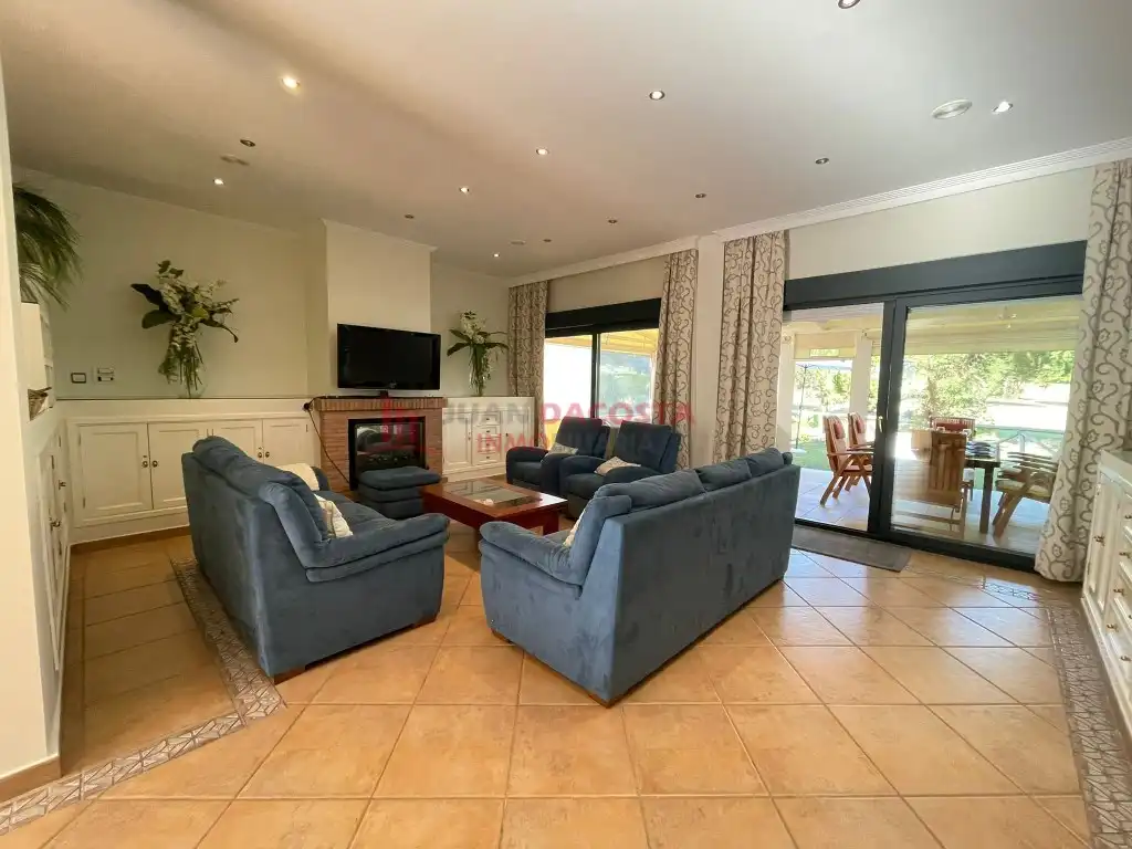 Casa de 160 m² en Lepe