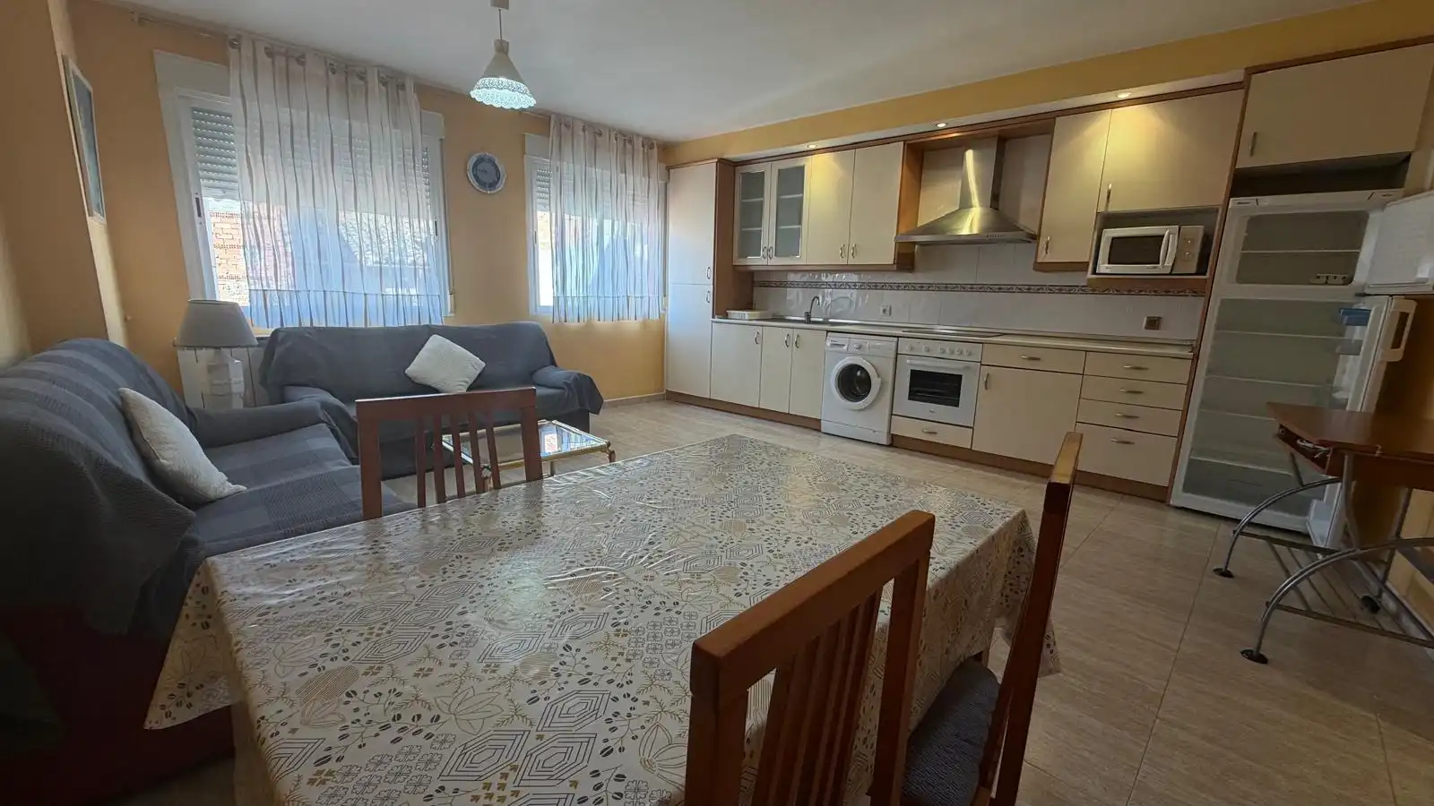 Piso de 90 m² en La Almunia de Doña Godina