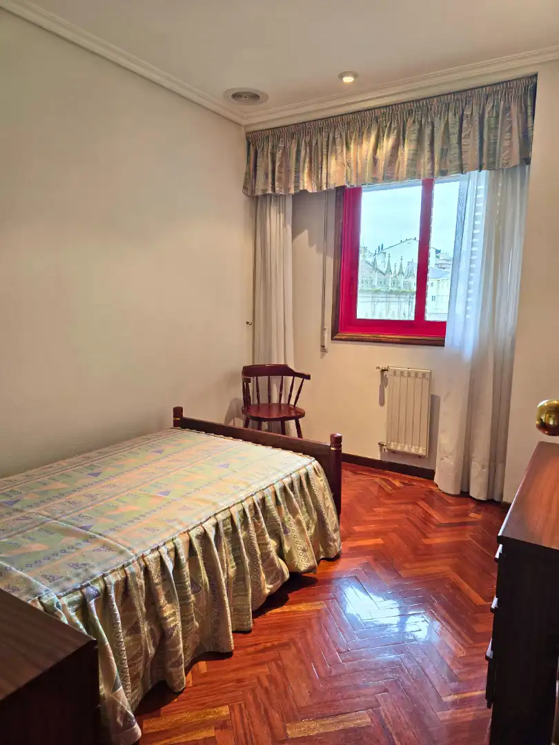 Piso de 111 m² en Ourense