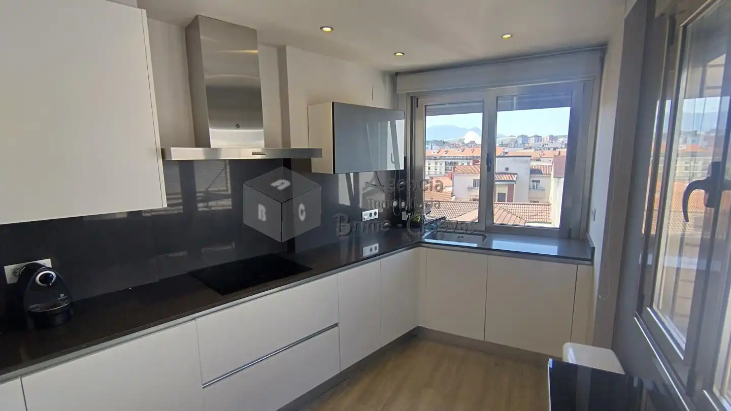 Piso de 94 m² en Oviedo