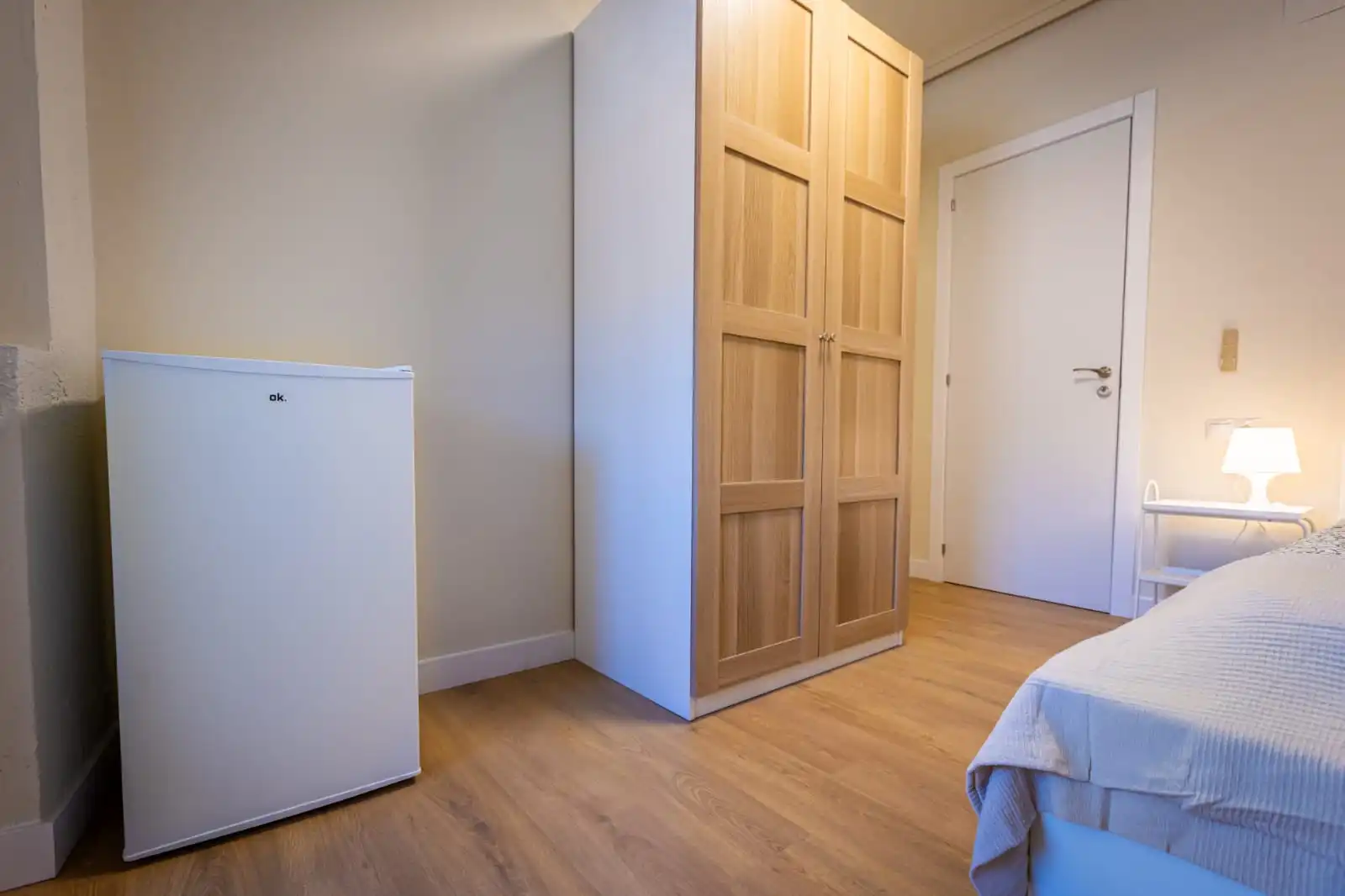 Habitació de lloguer, Parla