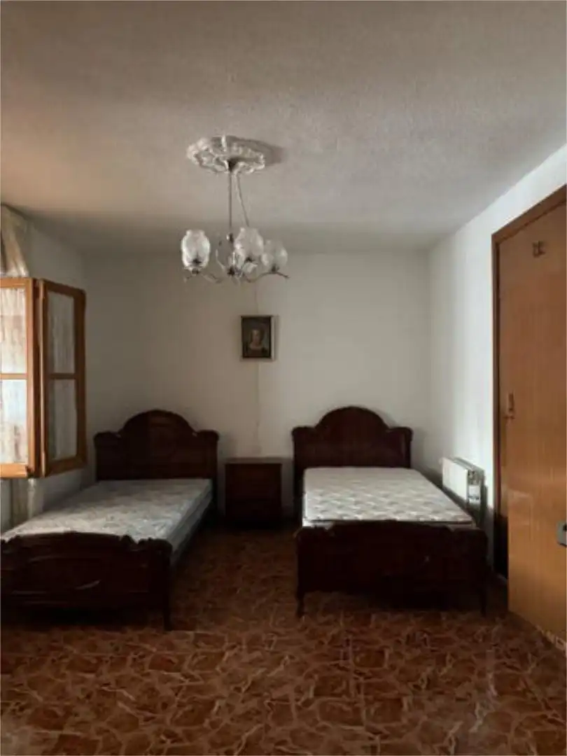 Casa de 250 m² a Almadén