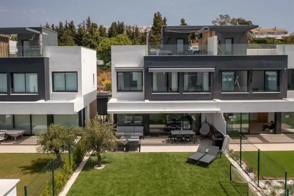 Casa de 277 m² en Estepona