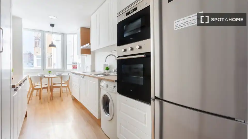 Habitación 98 m², Madrid