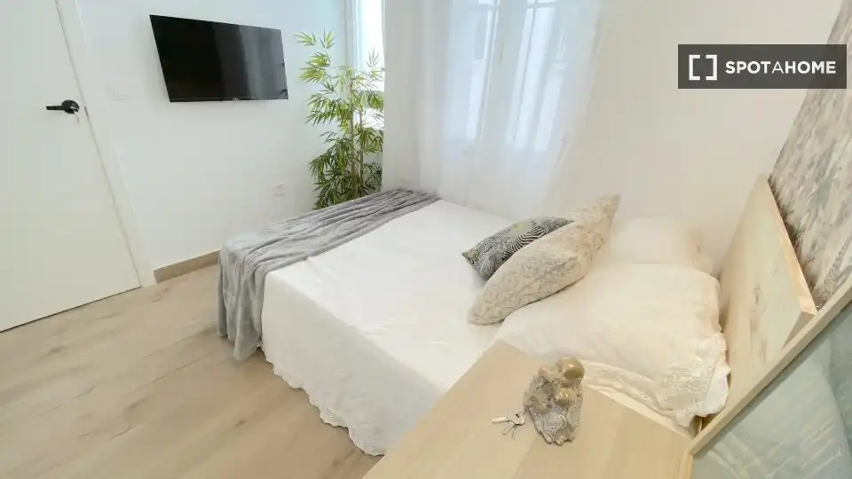 Habitación 230 m², Sevilla