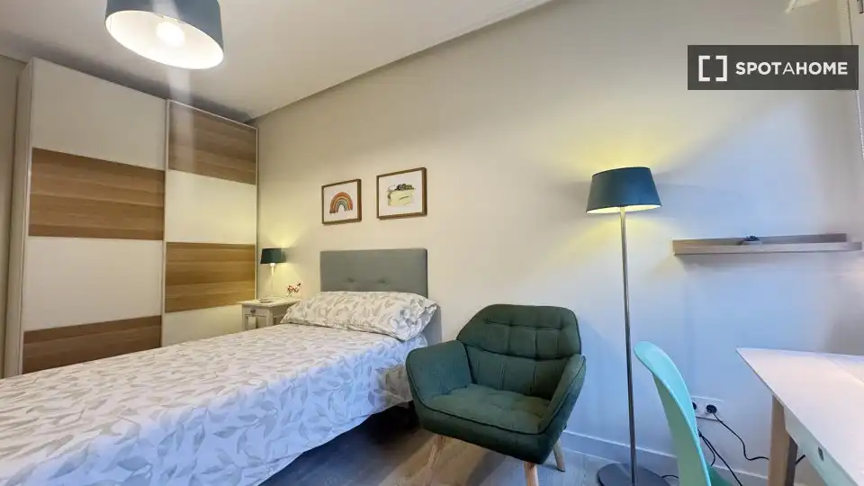 Habitación 104 m², Bilbao