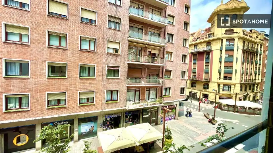 Habitación 138 m², Bilbao