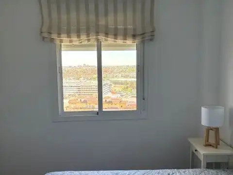 Habitación 200 m², Tomares