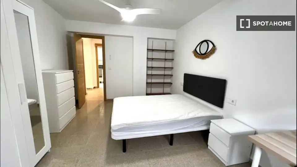 Habitación 200 m², Valencia