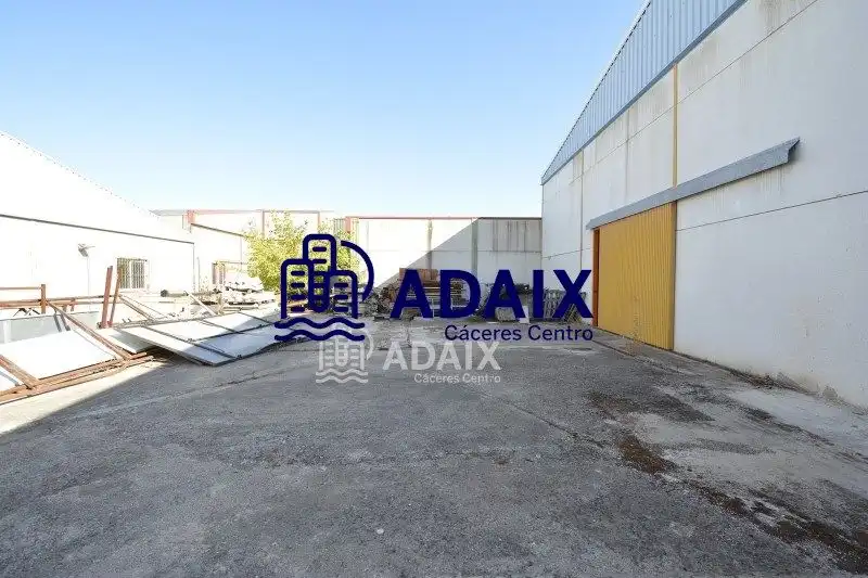 Piso de 633 m² en Malpartida de Cáceres